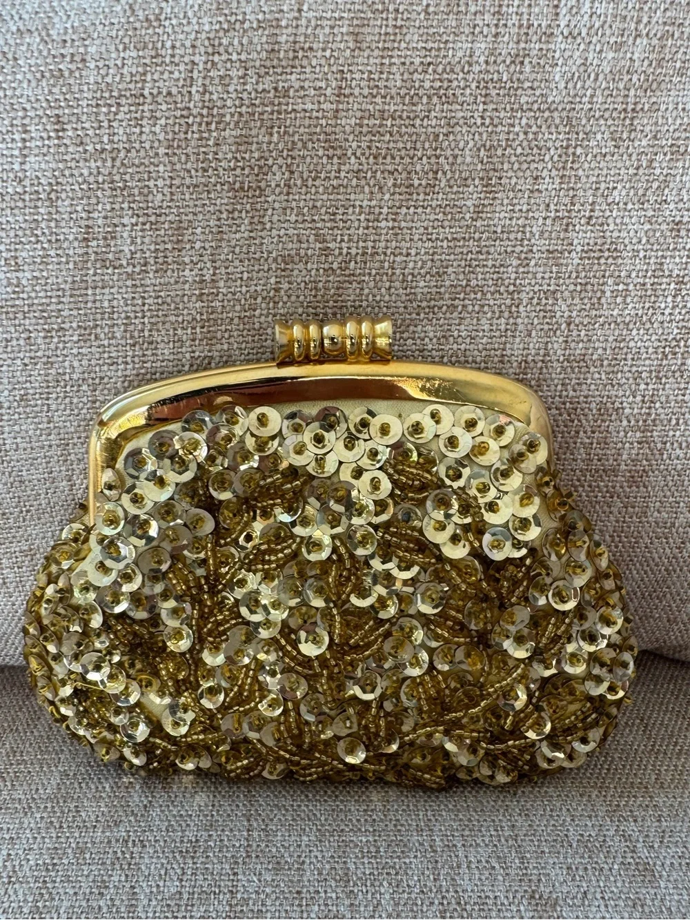 Anne Klein by St. Thomas Vintage Gold Sequin Beaded Kiss Lock Coin Purse Clutch